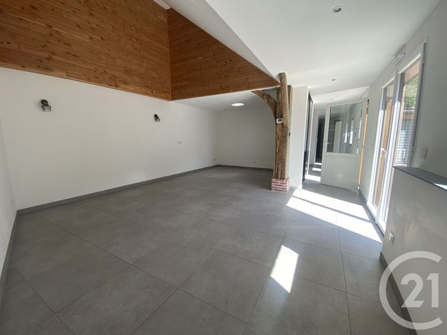 maison à louer - 3 pièces - 82.5 m2 - ST PIERRE LES NEMOURS - 77 - ILE-DE-FRANCE - Century 21 Cottage Immobilier