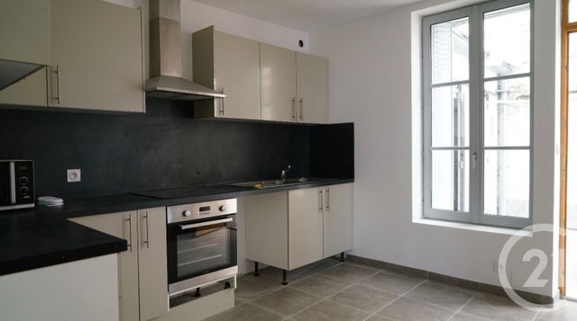 maison à louer - 6 pièces - 120.6 m2 - NEMOURS - 77 - ILE-DE-FRANCE - Century 21 Cottage Immobilier