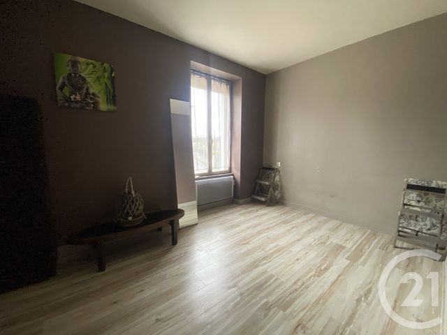 maison à louer - 4 pièces - 108.0 m2 - SOUPPES SUR LOING - 77 - ILE-DE-FRANCE - Century 21 Cottage Immobilier