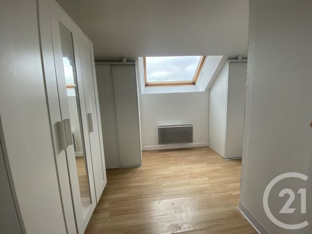 maison à louer - 4 pièces - 108.0 m2 - SOUPPES SUR LOING - 77 - ILE-DE-FRANCE - Century 21 Cottage Immobilier