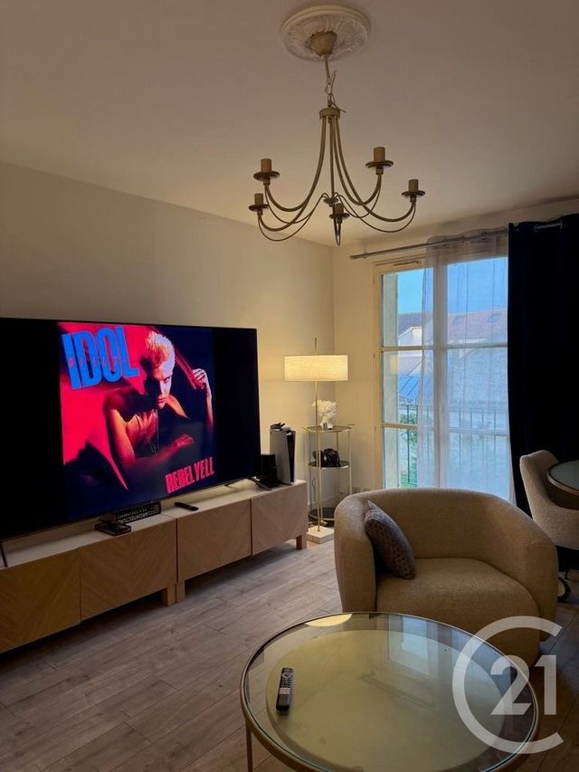 Appartement F2 à louer - 2 pièces - 51.41 m2 - NEMOURS - 77 - ILE-DE-FRANCE - Century 21 Cottage Immobilier