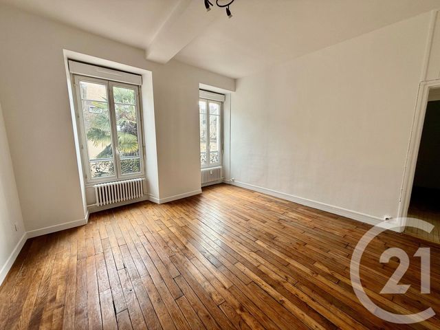 Appartement F2 à louer - 2 pièces - 41.0 m2 - NEMOURS - 77 - ILE-DE-FRANCE - Century 21 Cottage Immobilier