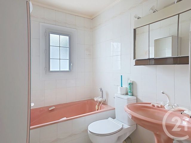 maison à vendre - 6 pièces - 116.3 m2 - MONTCOURT FROMONVILLE - 77 - ILE-DE-FRANCE - Century 21 Cottage Immobilier