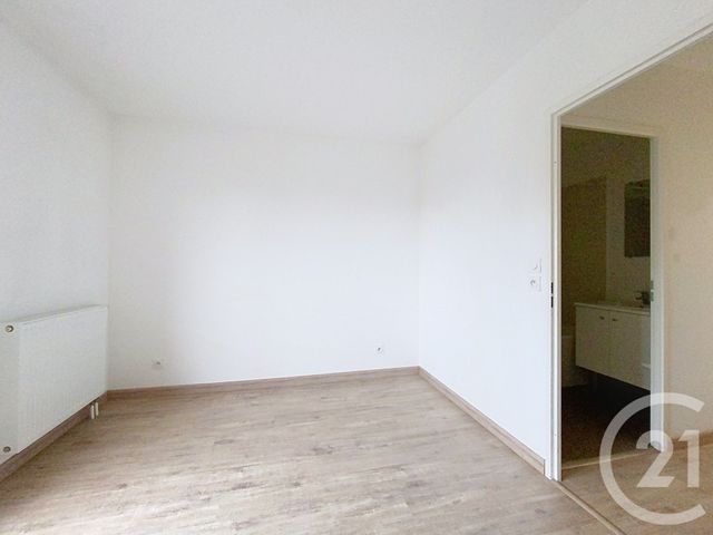 Appartement F2 à louer - 2 pièces - 42.75 m2 - NEMOURS - 77 - ILE-DE-FRANCE - Century 21 Cottage Immobilier