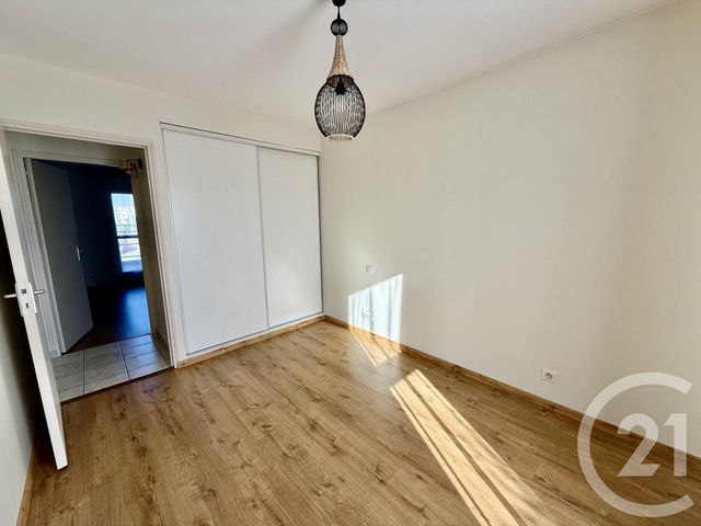 Appartement F3 à louer - 3 pièces - 73.0 m2 - NEMOURS - 77 - ILE-DE-FRANCE - Century 21 Cottage Immobilier