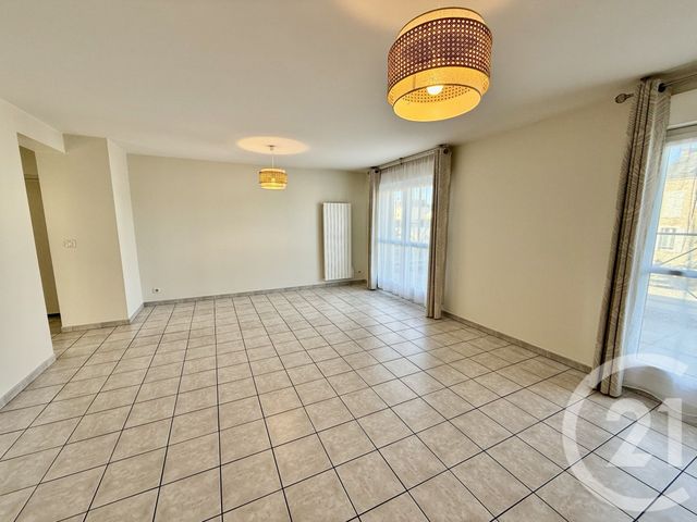 Appartement F3 à louer - 3 pièces - 73.0 m2 - NEMOURS - 77 - ILE-DE-FRANCE - Century 21 Cottage Immobilier