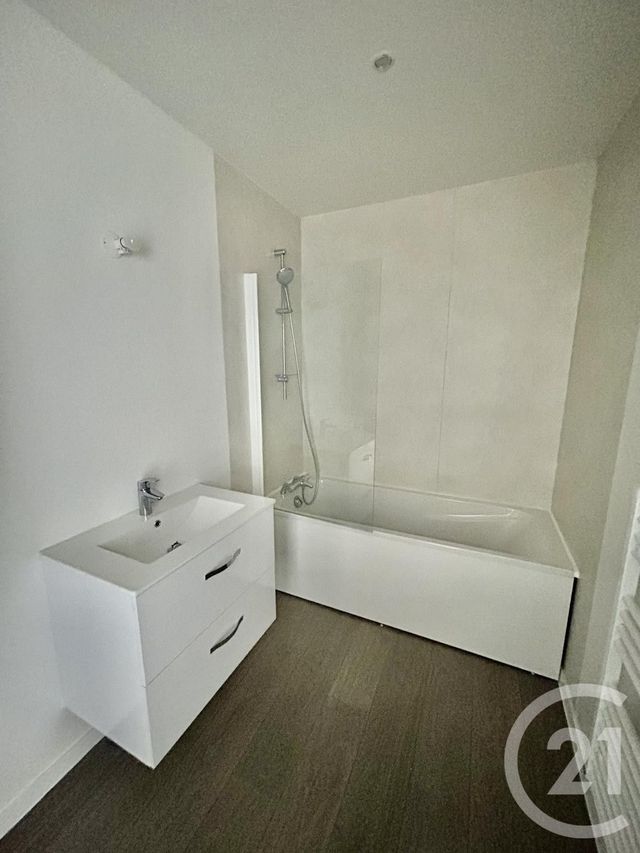 Appartement F3 à louer - 3 pièces - 51.32 m2 - NEMOURS - 77 - ILE-DE-FRANCE - Century 21 Cottage Immobilier