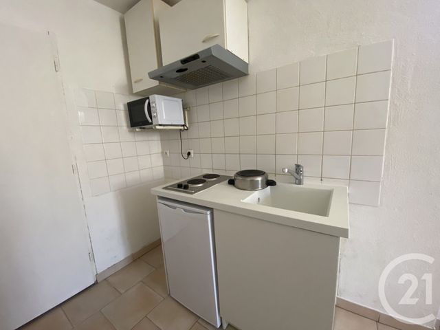 Appartement F1 à louer - 1 pièce - 17.0 m2 - NEMOURS - 77 - ILE-DE-FRANCE - Century 21 Cottage Immobilier