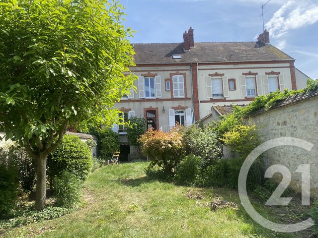 maison à louer - 6 pièces - 153.61 m2 - NEMOURS - 77 - ILE-DE-FRANCE - Century 21 Cottage Immobilier