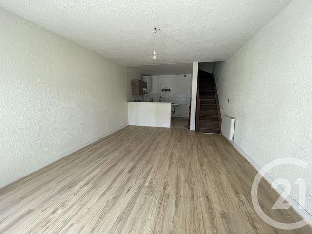 Appartement à louer - 2 pièces - 49.75 m2 - NEMOURS - 77 - ILE-DE-FRANCE - Century 21 Cottage Immobilier