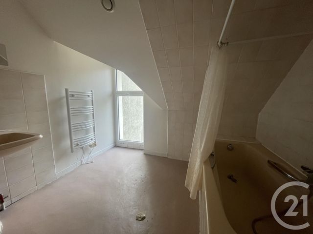 Appartement F1 à louer - 1 pièce - 48.87 m2 - NEMOURS - 77 - ILE-DE-FRANCE - Century 21 Cottage Immobilier