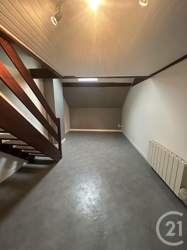 Appartement F1 à louer - 1 pièce - 28.53 m2 - NEMOURS - 77 - ILE-DE-FRANCE - Century 21 Cottage Immobilier