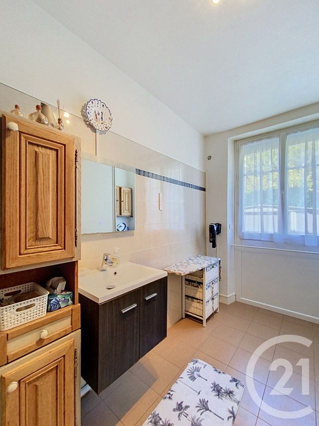 Appartement F3 à vendre - 3 pièces - 79.45 m2 - ST PIERRE LES NEMOURS - 77 - ILE-DE-FRANCE - Century 21 Cottage Immobilier