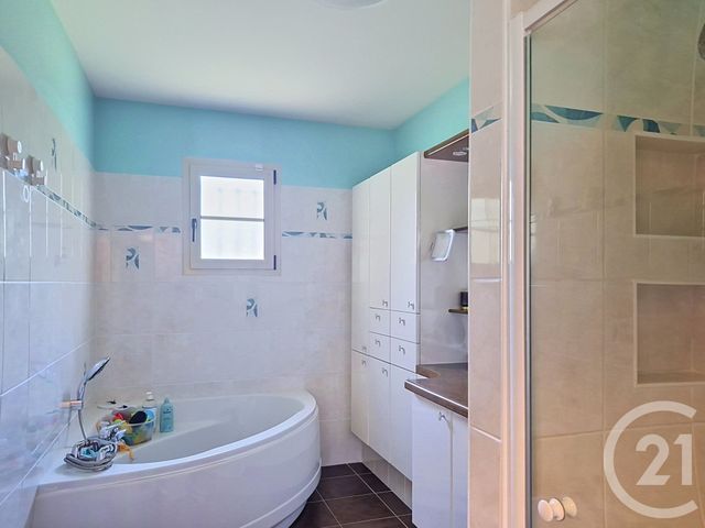 maison à vendre - 6 pièces - 153.0 m2 - ST PIERRE LES NEMOURS - 77 - ILE-DE-FRANCE - Century 21 Cottage Immobilier