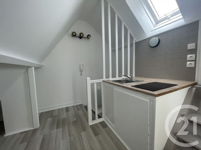 Appartement Studio à louer - 2 pièces - 17.0 m2 - NEMOURS - 77 - ILE-DE-FRANCE - Century 21 Cottage Immobilier