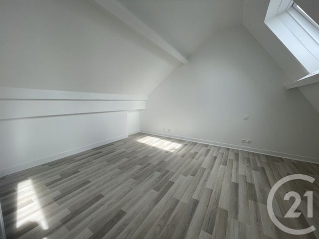 Appartement Studio à louer - 2 pièces - 17.0 m2 - NEMOURS - 77 - ILE-DE-FRANCE - Century 21 Cottage Immobilier