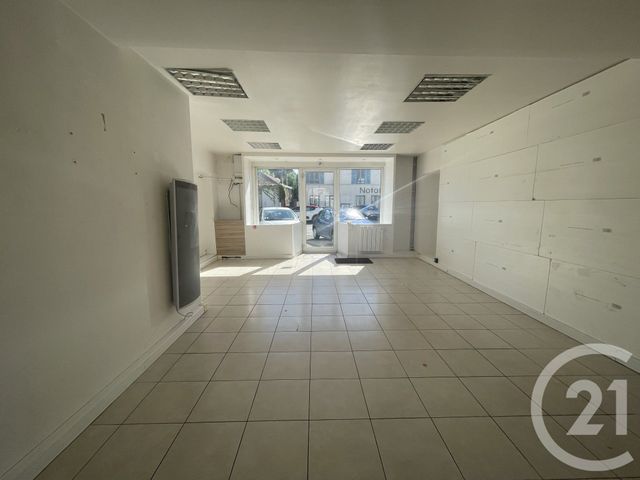 Appartement à louer - 1 pièce - 50.0 m2 - SOUPPES SUR LOING - 77 - ILE-DE-FRANCE - Century 21 Cottage Immobilier