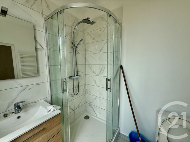 Appartement F3 à louer - 3 pièces - 62.4 m2 - SOUPPES SUR LOING - 77 - ILE-DE-FRANCE - Century 21 Cottage Immobilier