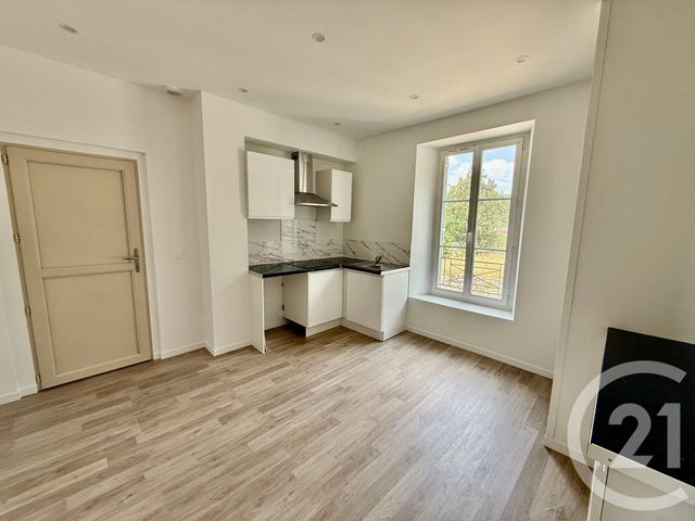 Appartement F3 à louer - 3 pièces - 62.4 m2 - SOUPPES SUR LOING - 77 - ILE-DE-FRANCE - Century 21 Cottage Immobilier