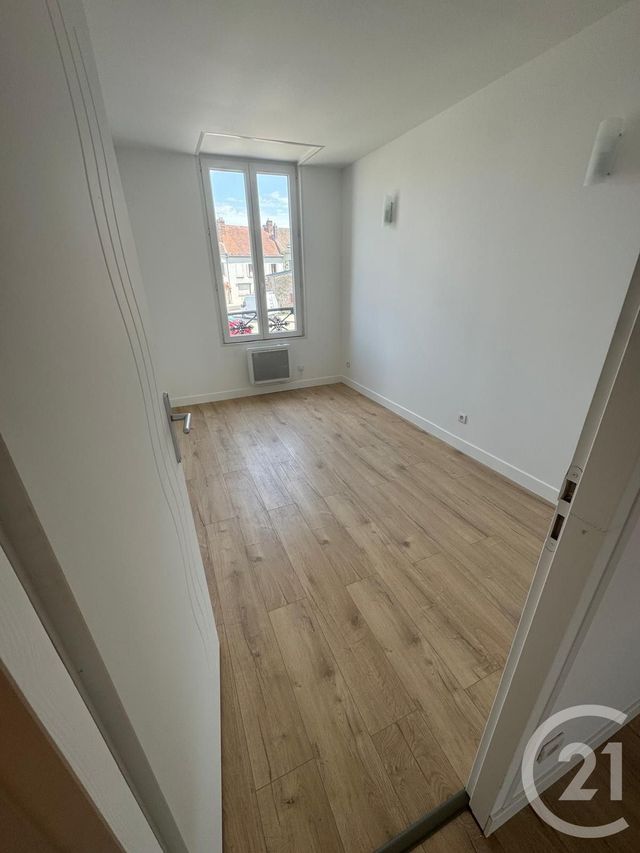 Appartement F4 à louer - 4 pièces - 61.33 m2 - EGREVILLE - 77 - ILE-DE-FRANCE - Century 21 Cottage Immobilier