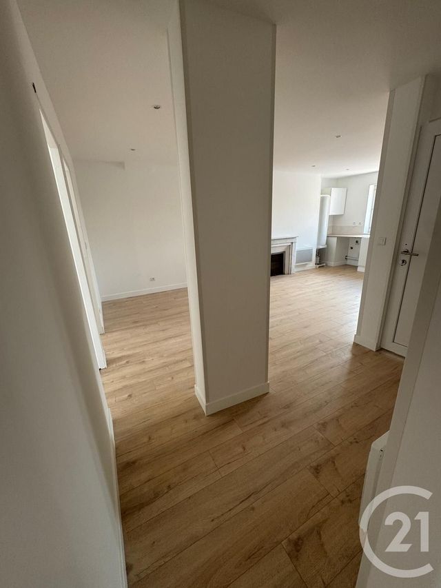 Appartement F4 à louer - 4 pièces - 61.33 m2 - EGREVILLE - 77 - ILE-DE-FRANCE - Century 21 Cottage Immobilier