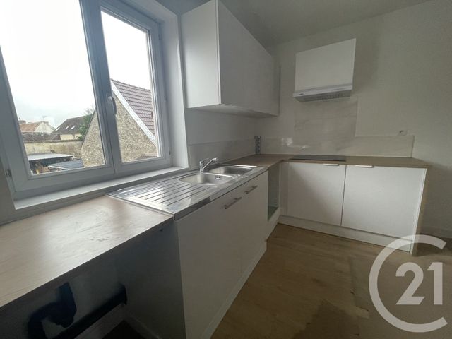 Appartement F4 à louer - 4 pièces - 61.33 m2 - EGREVILLE - 77 - ILE-DE-FRANCE - Century 21 Cottage Immobilier