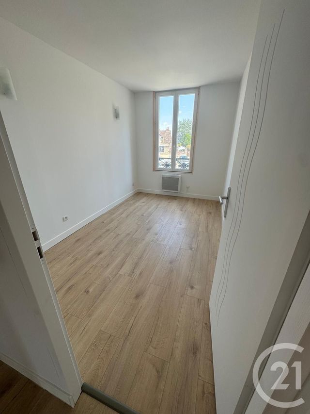 Appartement F4 à louer - 4 pièces - 61.33 m2 - EGREVILLE - 77 - ILE-DE-FRANCE - Century 21 Cottage Immobilier