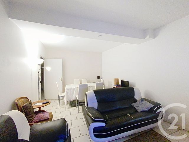 Appartement F2 à vendre - 2 pièces - 53.11 m2 - NEMOURS - 77 - ILE-DE-FRANCE - Century 21 Cottage Immobilier