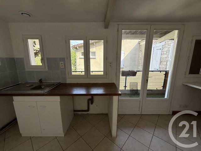 Appartement F2 à louer - 2 pièces - 49.0 m2 - NEMOURS - 77 - ILE-DE-FRANCE - Century 21 Cottage Immobilier