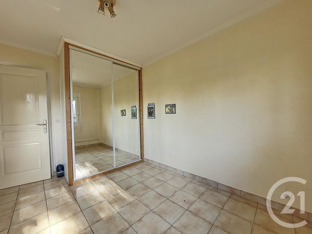 maison à louer - 5 pièces - 98.0 m2 - POLIGNY - 77 - ILE-DE-FRANCE - Century 21 Cottage Immobilier