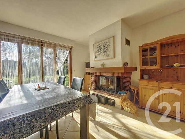maison à louer - 5 pièces - 98.0 m2 - POLIGNY - 77 - ILE-DE-FRANCE - Century 21 Cottage Immobilier