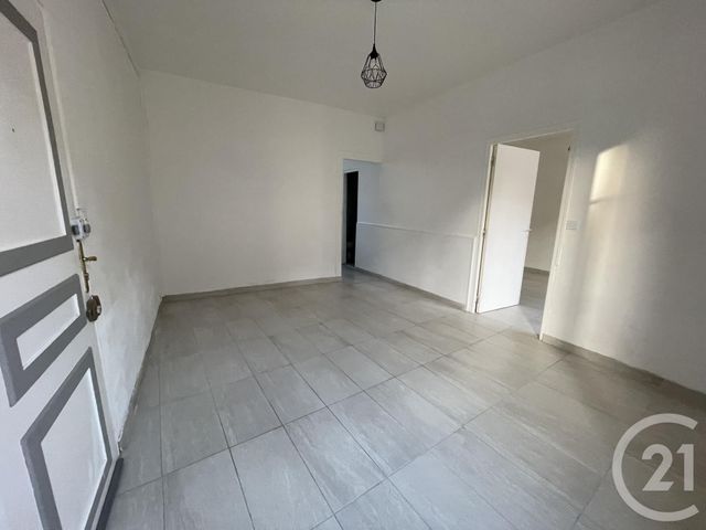 Appartement F2 à louer - 2 pièces - 46.74 m2 - VOULX - 77 - ILE-DE-FRANCE - Century 21 Cottage Immobilier