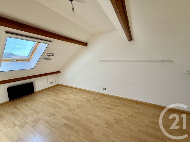 maison à louer - 6 pièces - 113.0 m2 - MONTCOURT FROMONVILLE - 77 - ILE-DE-FRANCE - Century 21 Cottage Immobilier