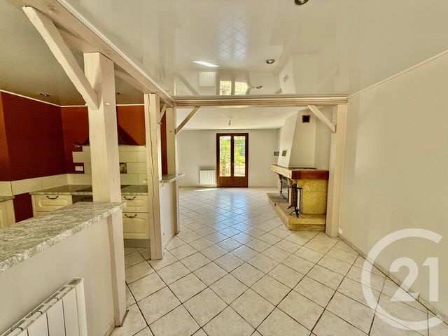maison à louer - 6 pièces - 113.0 m2 - MONTCOURT FROMONVILLE - 77 - ILE-DE-FRANCE - Century 21 Cottage Immobilier