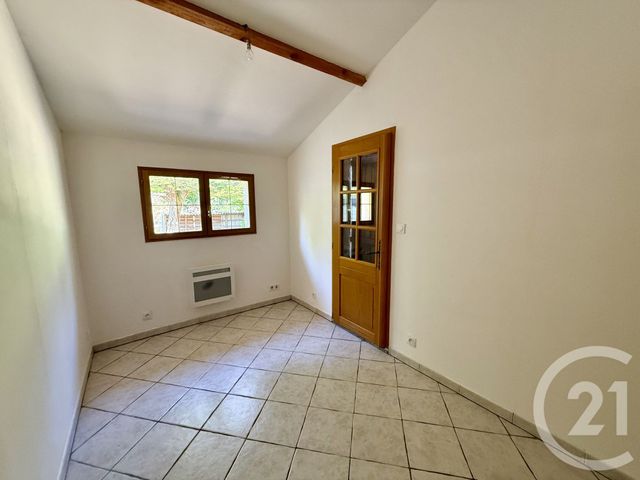 maison à louer - 6 pièces - 113.0 m2 - MONTCOURT FROMONVILLE - 77 - ILE-DE-FRANCE - Century 21 Cottage Immobilier