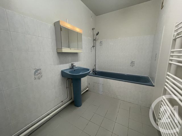 Appartement F2 à louer - 2 pièces - 51.41 m2 - NEMOURS - 77 - ILE-DE-FRANCE - Century 21 Cottage Immobilier