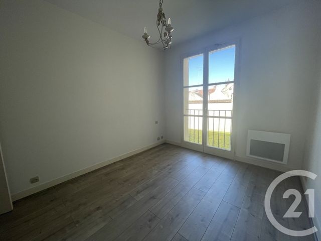 Appartement F2 à louer - 2 pièces - 51.41 m2 - NEMOURS - 77 - ILE-DE-FRANCE - Century 21 Cottage Immobilier