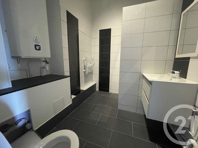 Appartement F3 à louer - 3 pièces - 55.4 m2 - NEMOURS - 77 - ILE-DE-FRANCE - Century 21 Cottage Immobilier