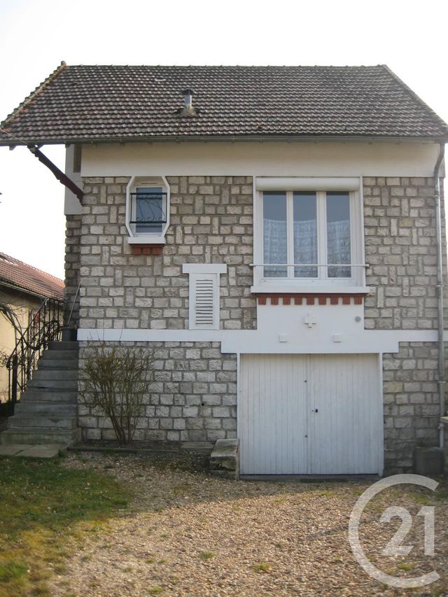 Maison à louer ST PIERRE LES NEMOURS