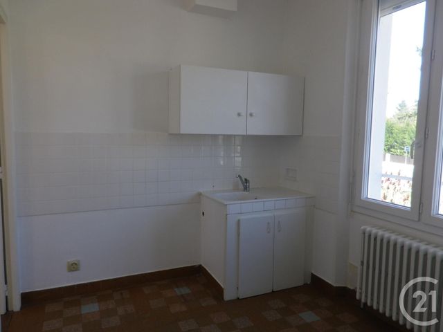 maison à louer - 2 pièces - 33.01 m2 - ST PIERRE LES NEMOURS - 77 - ILE-DE-FRANCE - Century 21 Cottage Immobilier