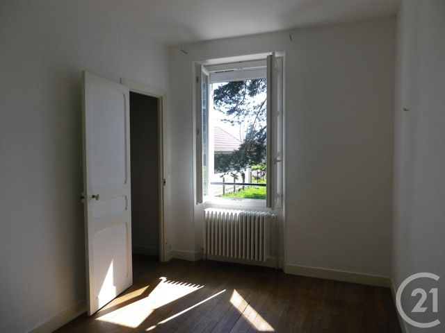 maison à louer - 2 pièces - 33.01 m2 - ST PIERRE LES NEMOURS - 77 - ILE-DE-FRANCE - Century 21 Cottage Immobilier